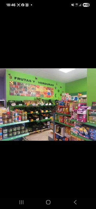 Estanterías y góndolas para tienda