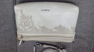 Bolso Desigual blanco