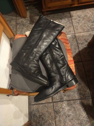 Botas de piel altas negras T.43