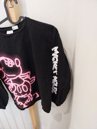 Sudadera Negra Mickey Mouse Lefties
Talla 11-12