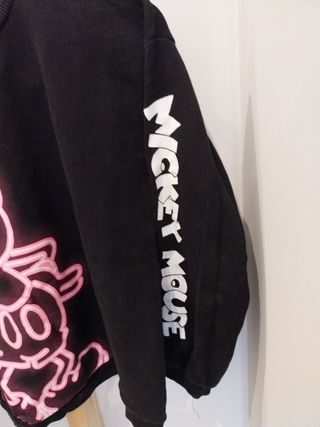Sudadera Negra Mickey Mouse Lefties
Talla 11-12