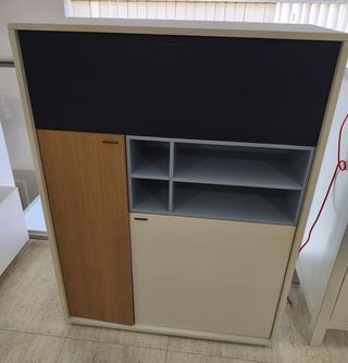Mueble modular con compartimentos