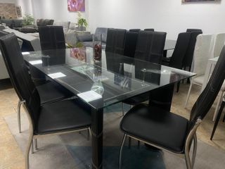 Mesa comedor nueva con rebaja y diseño elegante