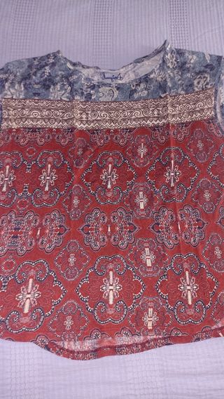 Camiseta sin mangas Desigual azul y roja