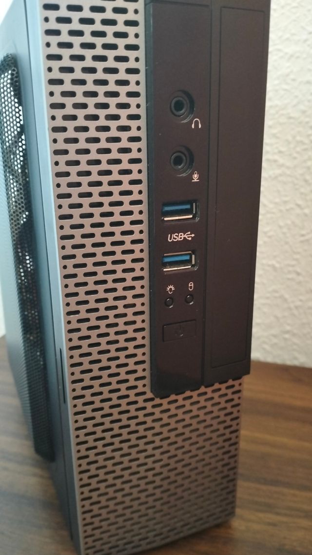 Torre PC ITX con fuente