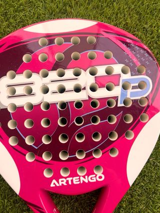 Pala pádel + Paletero + 9 pelotas
