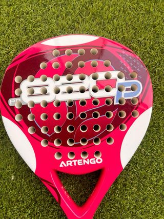 Pala pádel + Paletero + 9 pelotas
