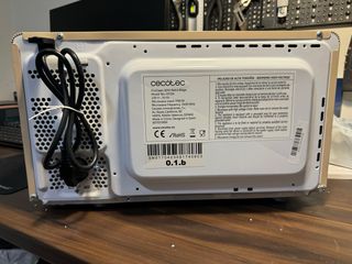 Microondas Cecotec Mecánico retro Beige 700w NUEVO