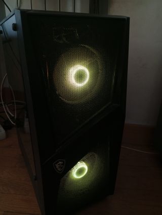 Ordenador y pantalla Asus