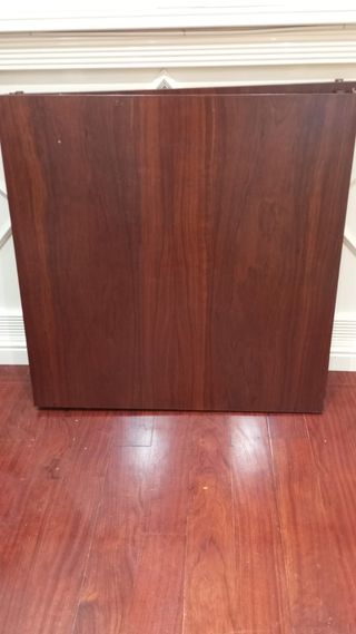 Mesa de despacho de madera