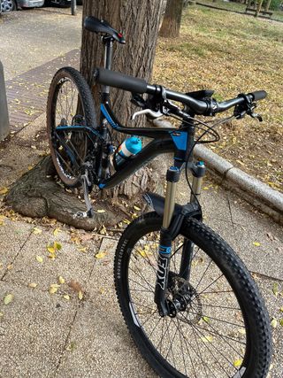 Bicicleta Montaña Doble Suspensión
