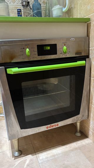 Horno Edesa con estructura
