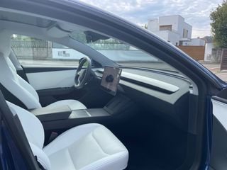 Tesla Model 3 Highland AWD con EAP