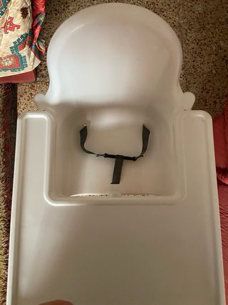 2 Tronas IKEA blancas con bandeja