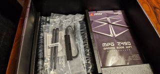 Scheda madre WiFi MSI MPG Z490 Gaming Edge