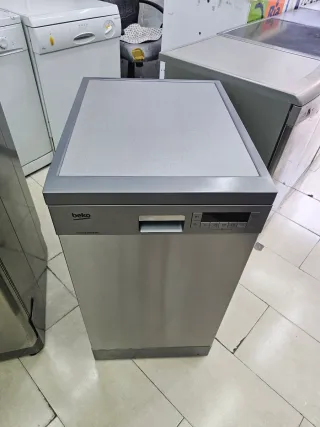 Lavavajillas Beko Inox de ancho 45 cm 