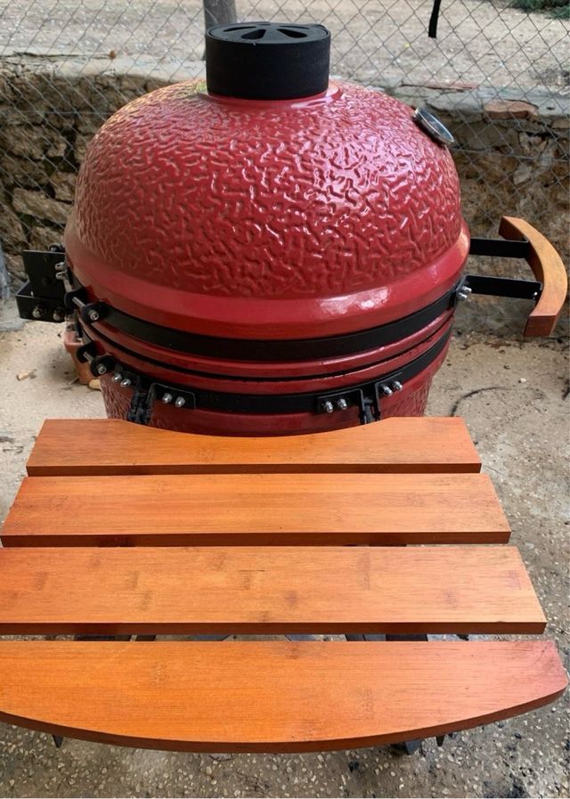 Barbacoa Kamado 21” + parrilla y piedra pizza