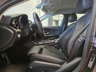 Mercedes-Benz Clase C200 2016
