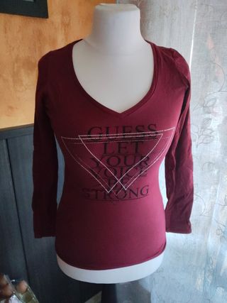Camiseta Guess Manga Larga Roja