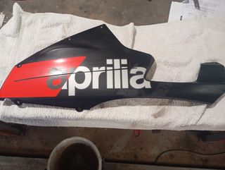 Quilla lateral izquierda Aprilia RS 125