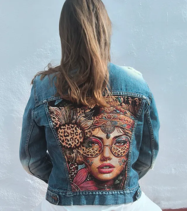 Chaqueta vaquera personalizada con estampado