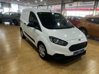 Ford Transit Courier 2021
