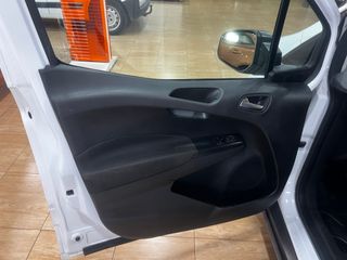 Ford Transit Courier 2021
