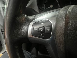 Ford Transit Courier 2021