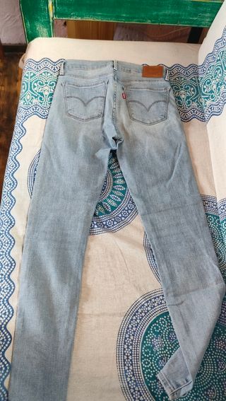 Levi's 710 Super Skinny Talla 25