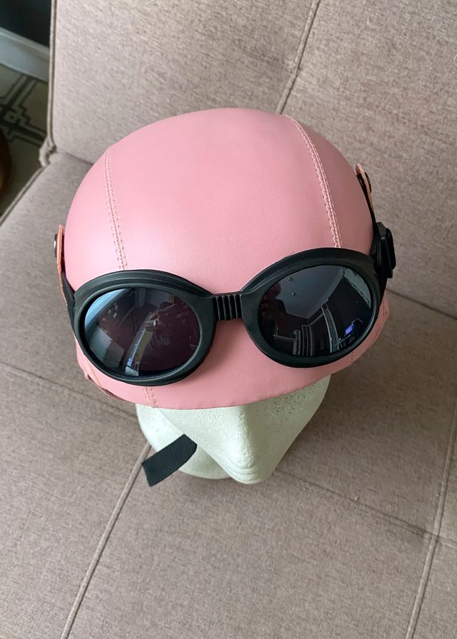 casco de moto retro con gafas