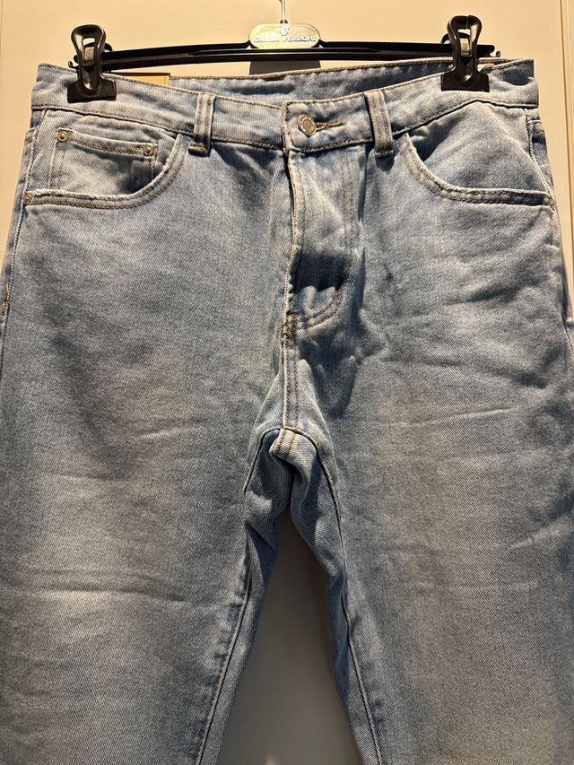 Jeans dritti chiari da donna