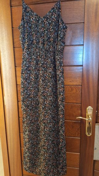 Vestido floral negro tirantes