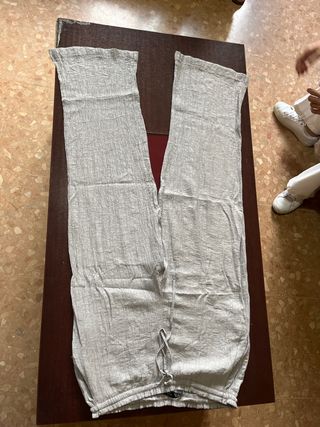 Pantalones fluidos grises