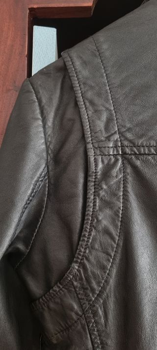Cazadora Biker Cuero Mujer Guess Tachuelas