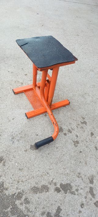 Caballete para moto naranja