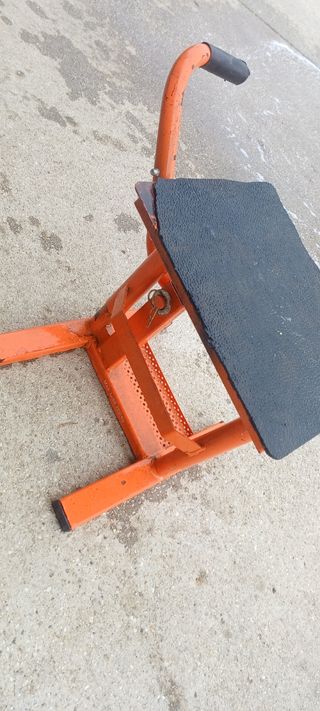 Caballete para moto naranja