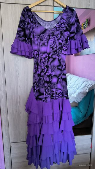 Vestido de Flamenco Morado con Volantes