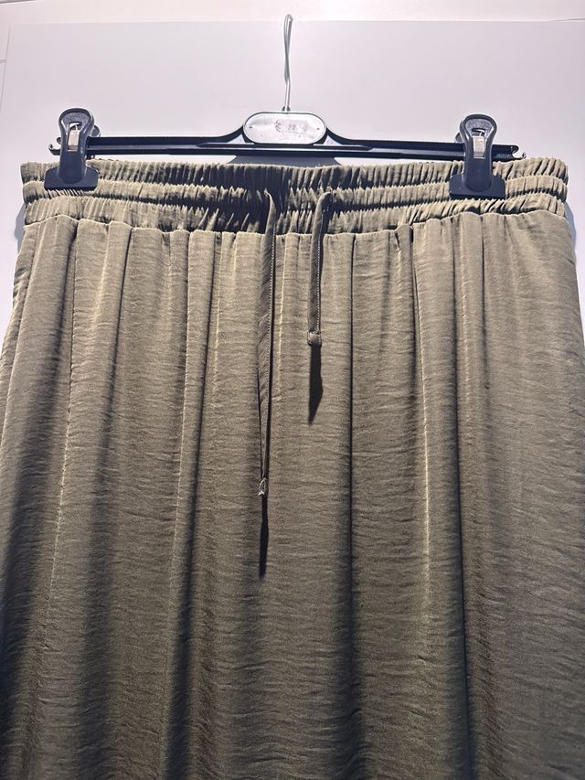 Gonna lunga verde con sottogonna corta