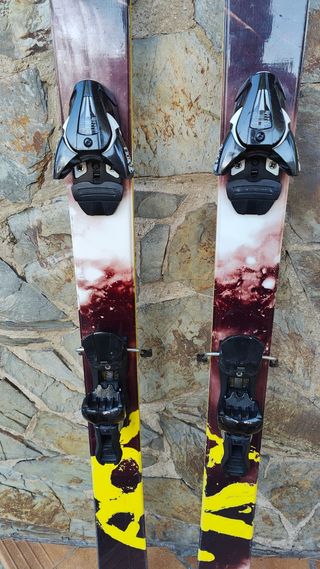 Ski Armada AR7 Freestyle/All-mountain 
