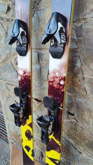 Ski Armada AR7 Freestyle/All-mountain 
