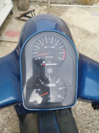Vespa Cosa 200 Azul