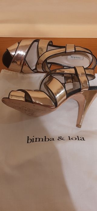 Sandalias Bimba y Lola tacón 7cm doradas