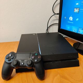 PS4 500GB + 3 Juegos + Caja y Cables