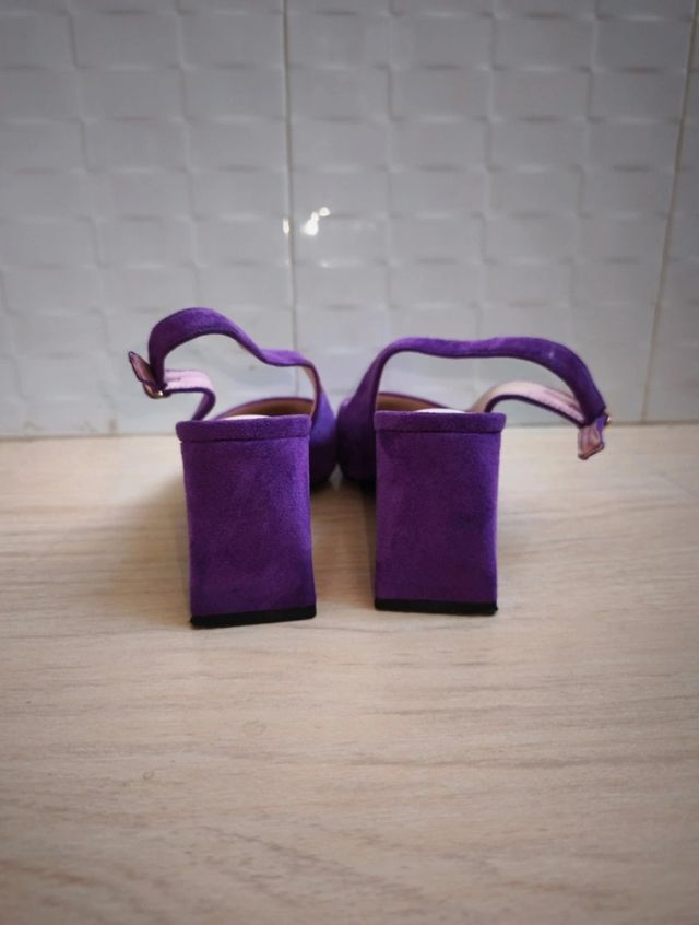 Zapatos de tacón morados talla 40
