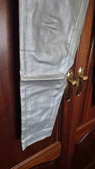 Pantalón Zara Plateado Talla...