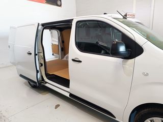 Opel Vivaro 07/2023 1.5 100cv 94.000km