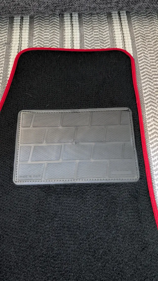 Kit Tappetini Tesla Model S 2012-2021 Nero Rosso