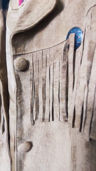 Chaqueta de ante con flecos