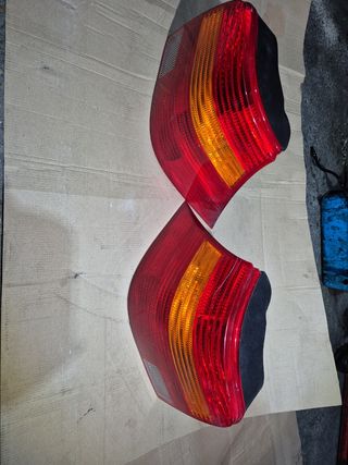 2 Faros Volkswagen Golf 4