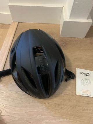 Casco EKoi Bicicleta Negro
Modelo AR13
Talla S/M